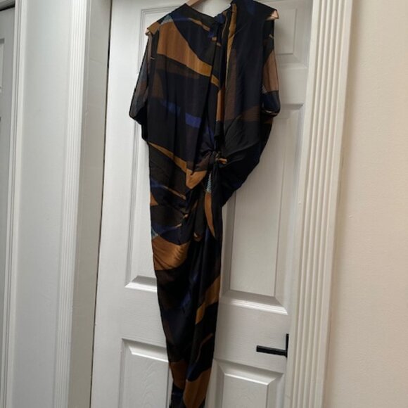 NWT Zara Dress, Size XS - Picture 3 of 9